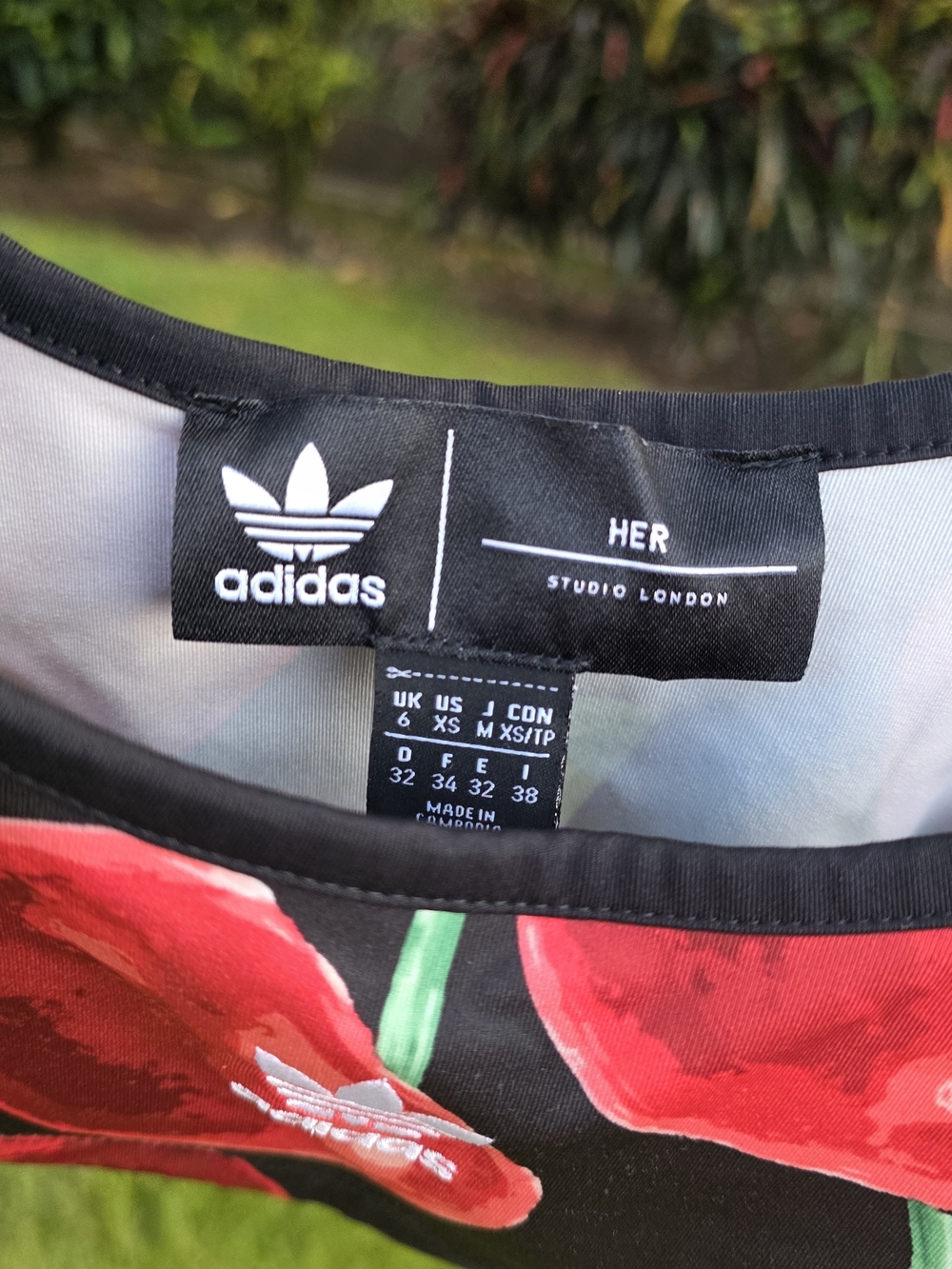 Adidas Cherry Print Crop Top - Black & Red - Picture 5 of 9